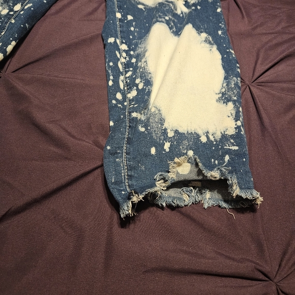 Jeans - Picture 2 of 6